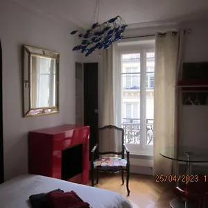 Bed & Breakfast Centre, Parigi